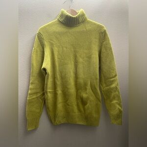 Zara Women Turtleneck Neon Green Wool Sweater Size Medium